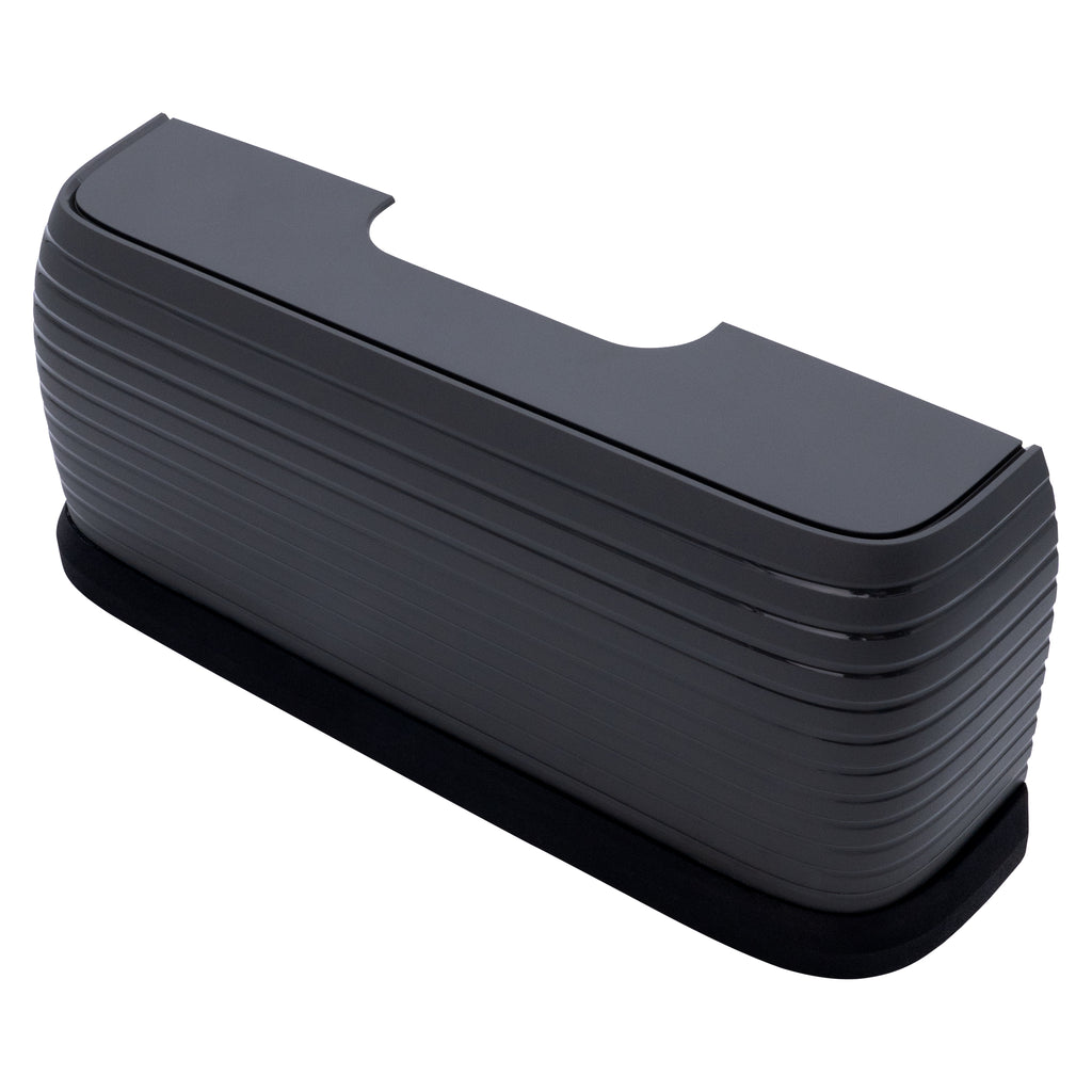 The bumper extension is a black, rectangular fitness step with grooves and a non-slip base, compatible with suction robots with a drop-and-go function for effortless cleaning of your training area.