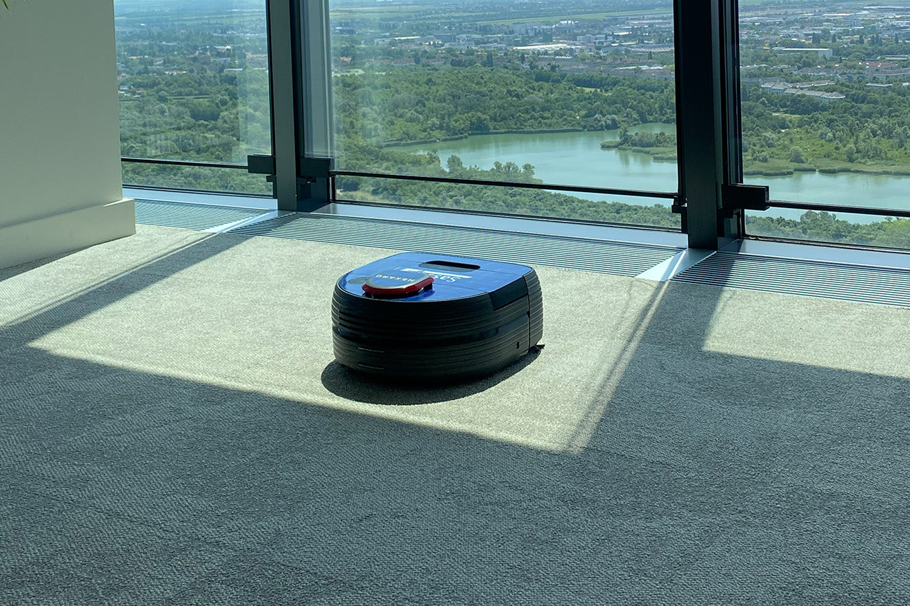 Vom Pilotprojekt zum Serienbetrieb: Robotik im Facility Management mit Dr. Sasse